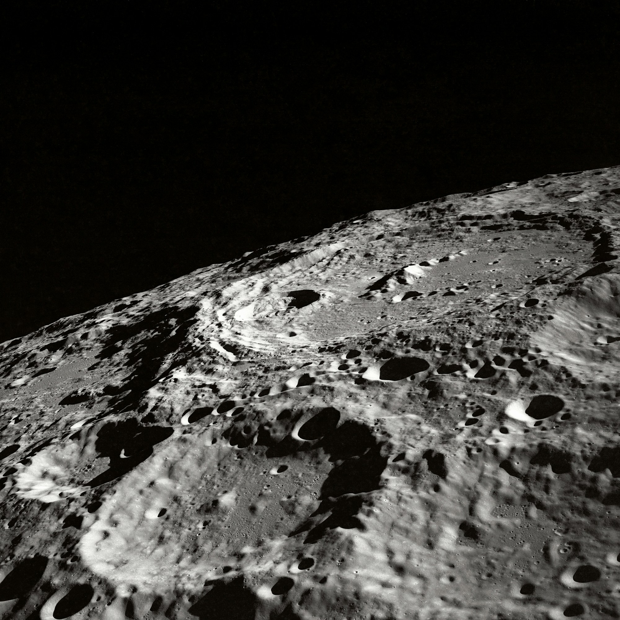 Lunar Residue, 月面残留
